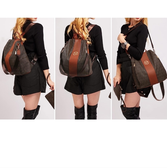 Purse and Wristlet - Picture 3 of 7